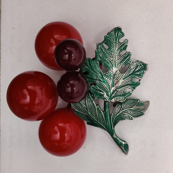 Vintage Figural Cherry Brooch - Picture 3 of 11
